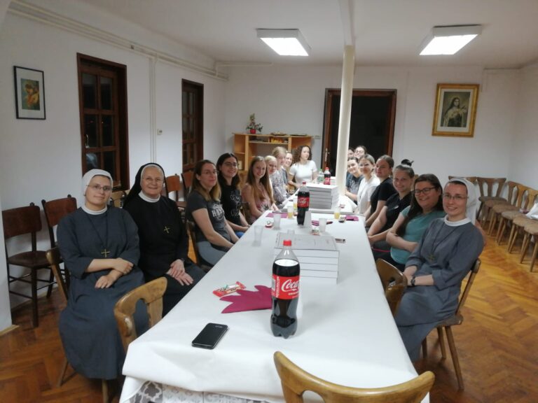 Oproštaj od studentica na završetku akademske godine